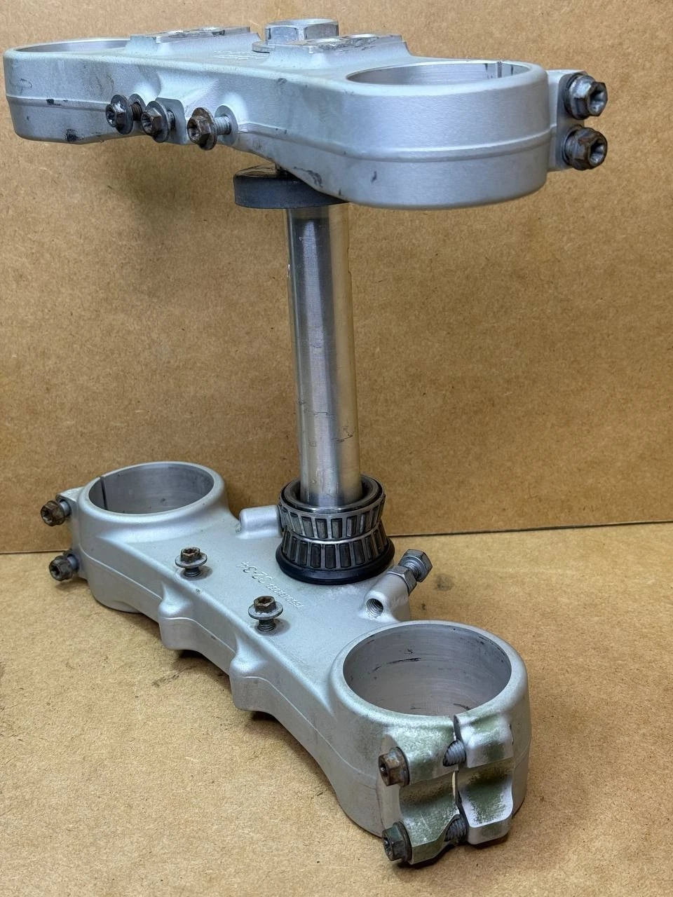 KTM 690 SMC R Enduro Triple Clamp 32-34 Offset 2008-2018 76501131033 76501134033
