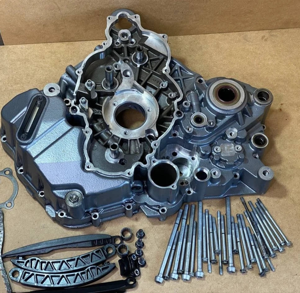 ktm 1290 super duke R 2017-2019 engine crank case casing left 6163000004424